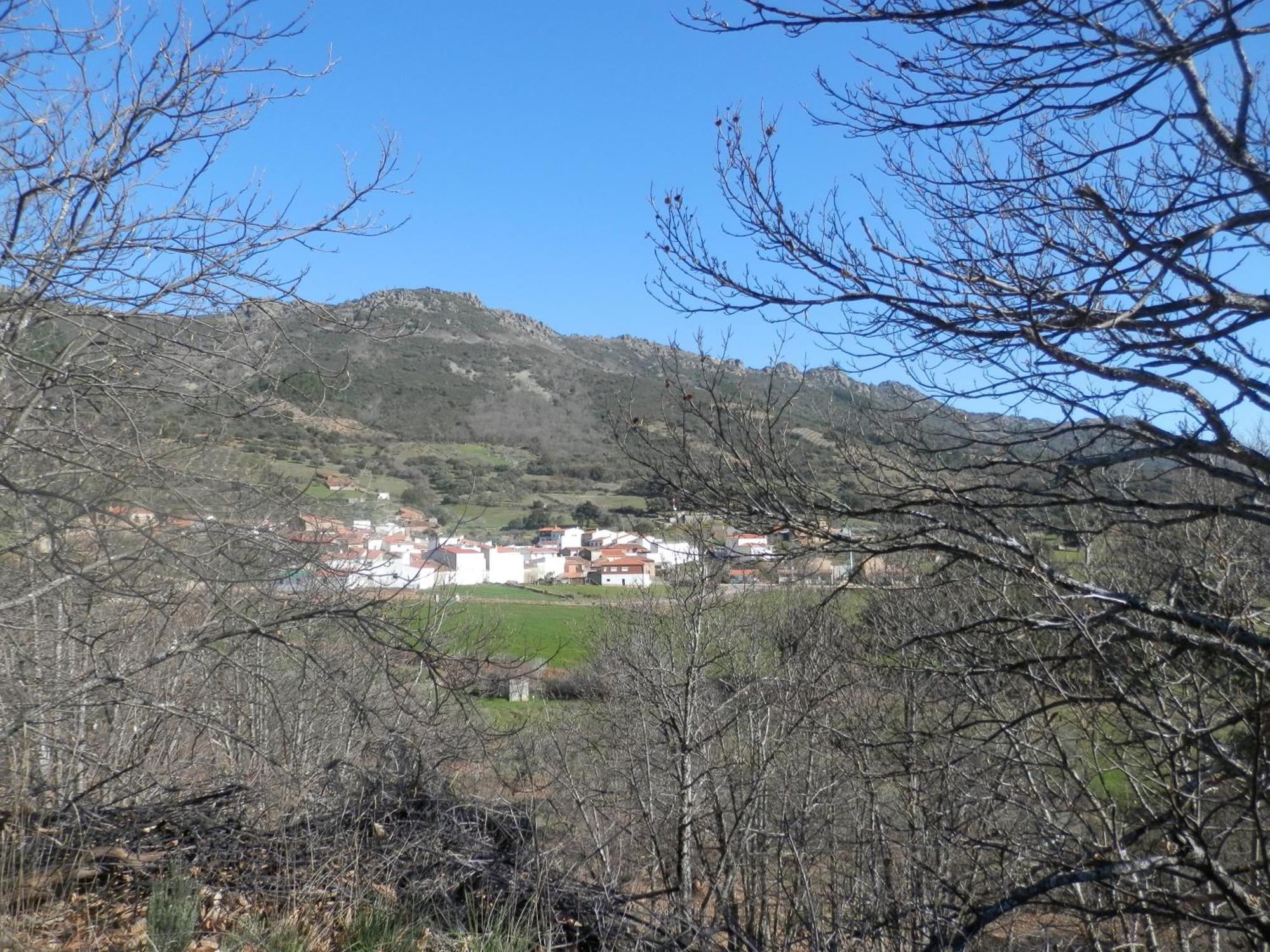 Apartamentos Rurales En Plena Sierra La Calera Exterior photo