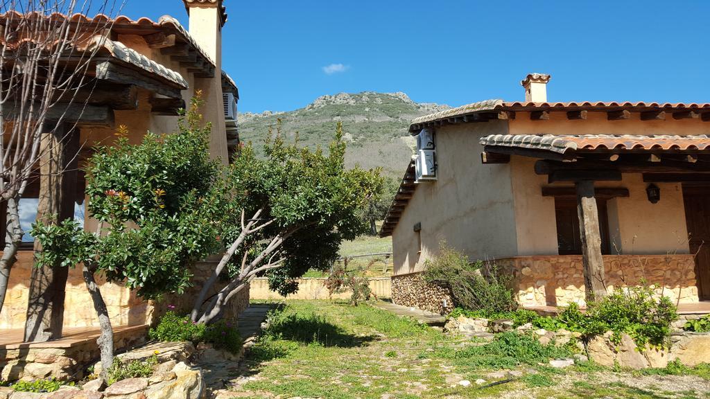 Apartamentos Rurales En Plena Sierra La Calera Exterior photo