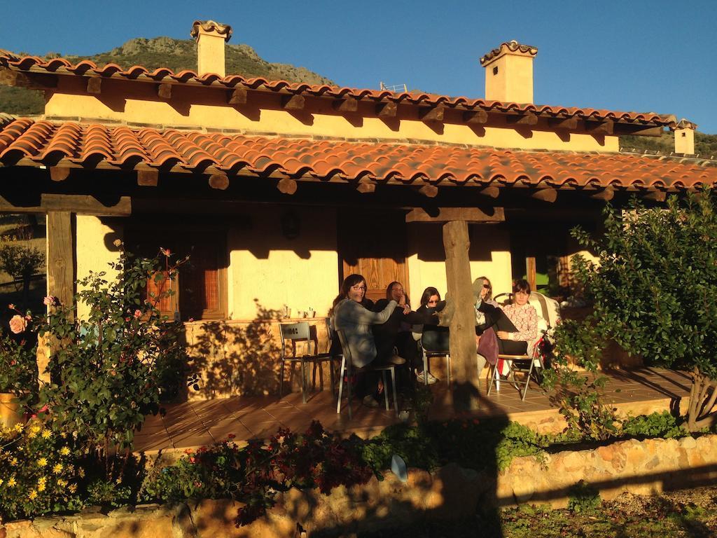 Apartamentos Rurales En Plena Sierra La Calera Exterior photo